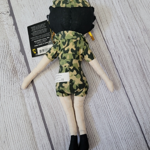 Betty Boop Soldier Military Doll New - Picture 3 of 4